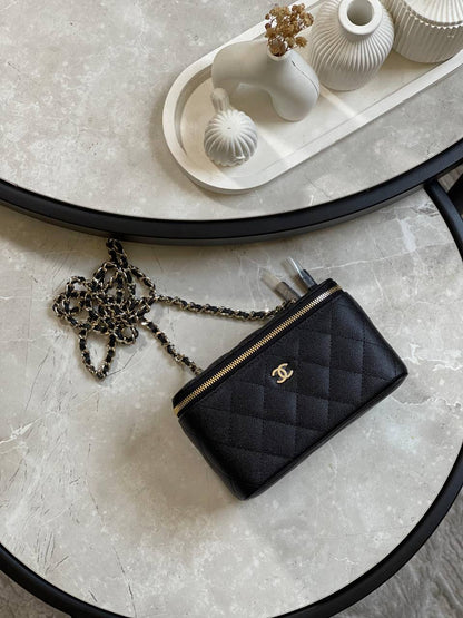 Chanel  ✨💥
Available original box 📦 
With full packing 🎀🎀
Super high quality 💥💥
For Price 👇 WhatsApp✅
0568585901 
0507557372
0552275751 Owner Zain 👌

Zain283
♥️♥️♥️