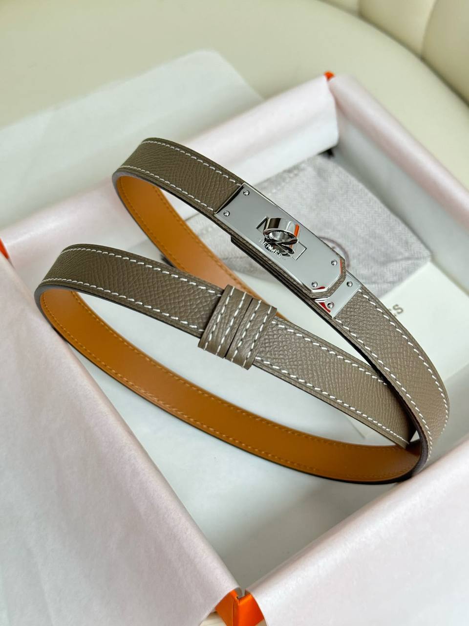 HERMES
Women’s Belt
Master Quality 
310 dhs✅

Zain276
♥️♥️♥️