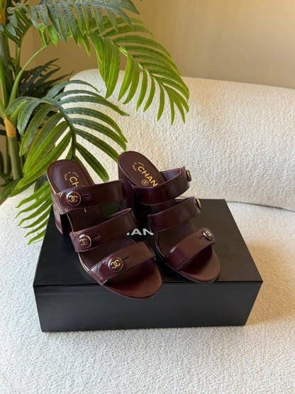 CHANEL 
SuperMaster Quality 💯
450 dhs✅
Size: 36-41💥

Zain171
♥️♥️♥️