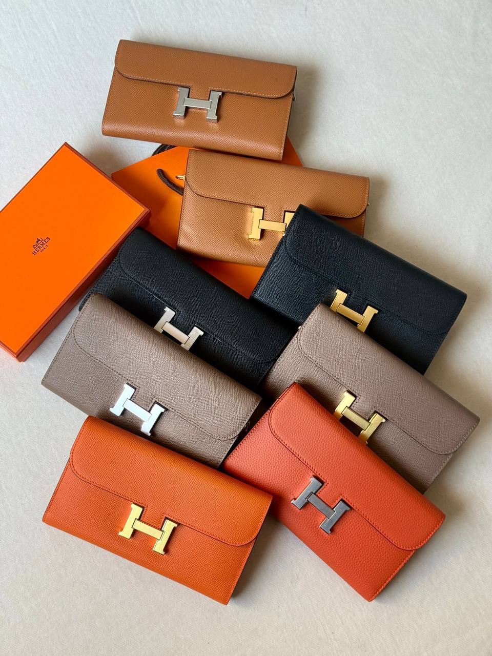 HERMES
💙*Super Master*💙
💙*With original box*💙
380 dhs🌺

Zain281
♥️♥️♥️