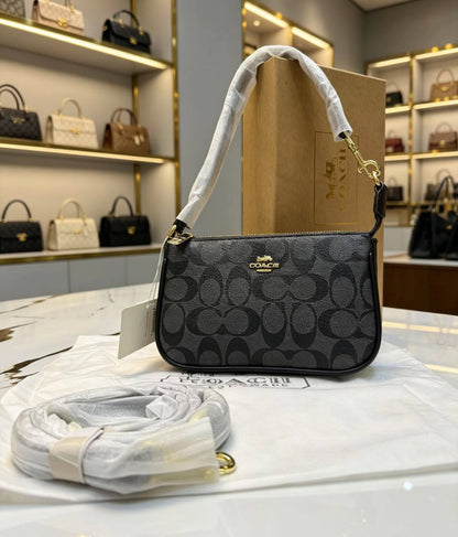Coach 

80 dhs🇦🇪
have box

Zain07
♥️♥️♥️