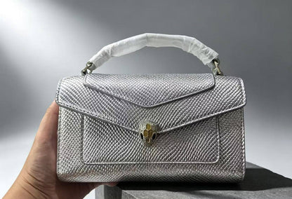 Bvlgari

125 dhs
With box

Zain143
♥️♥️♥️