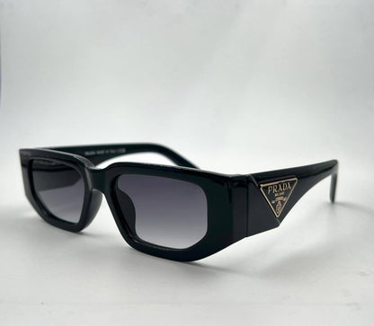 PRADA 💥

Sunglasses 🕶️ 

Good quality 💯 

Master box 🗃️ 

50 dhs💓

Zain273
♥️♥️♥️