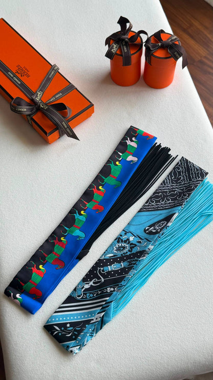 Hermes
*Twilly Scarf* 
*With orginal packing*  🎁
230 dhs✅
*VIP QUALITY*

Zain280
♥️♥️♥️