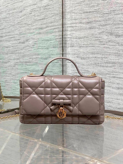 DIOR NEW  COLLECTION 💫💫💕
Super master quality 🔥🔥🔥💯
Available 💕💕💕
With full package 🎁
For Price 👇 WhatsApp✅
0568585901 
0507557372
0552275751 Owner Zain 👌

Zain252
♥️♥️♥️