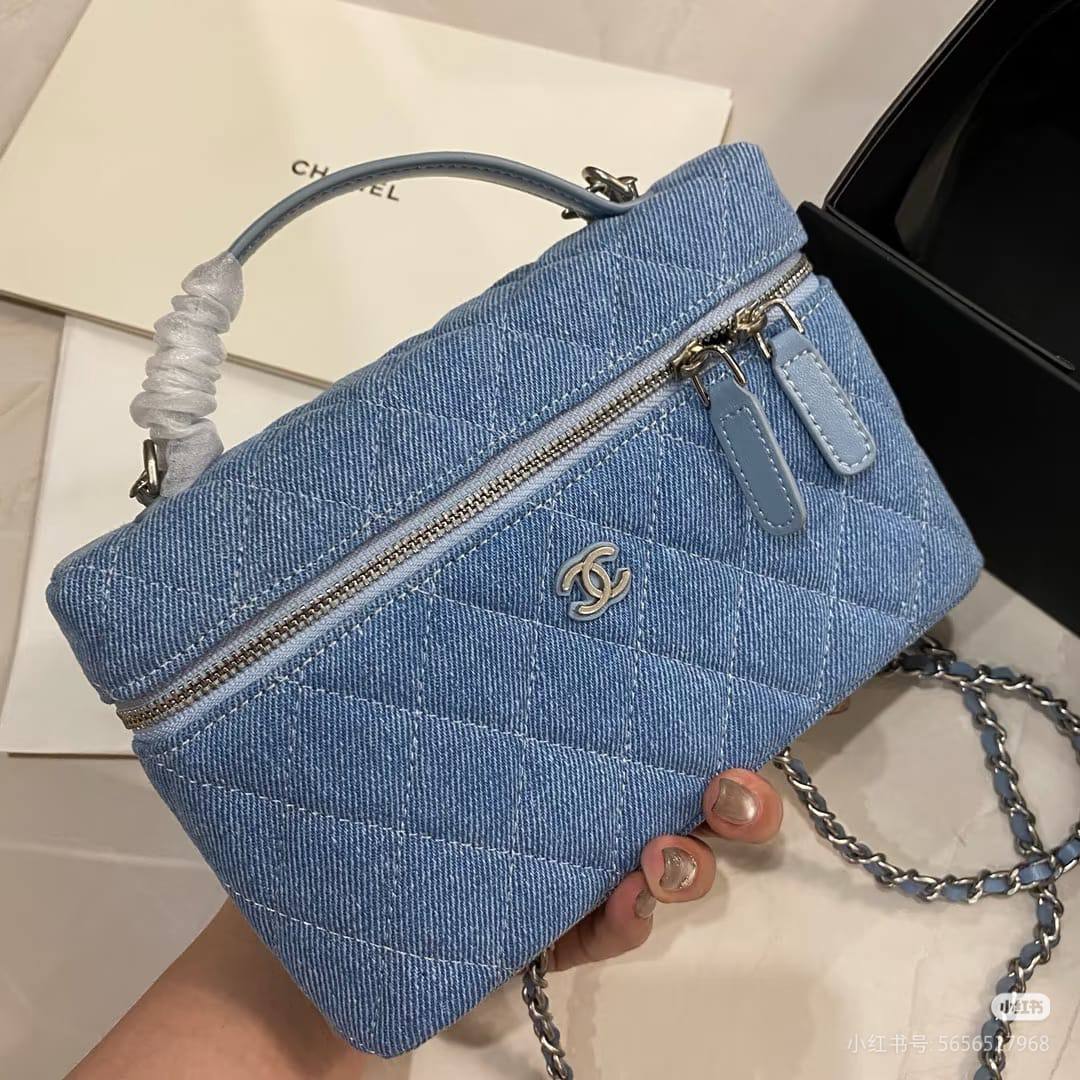 Chanel Master
260 dhs🌺

Zain10
♥️♥️♥️