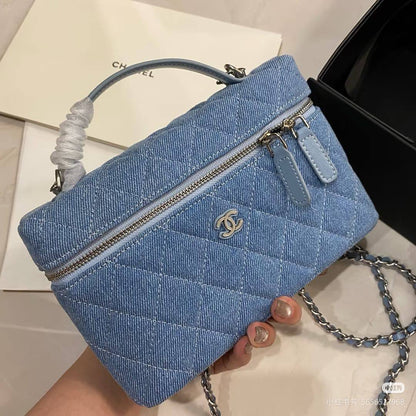 Chanel Master
260 dhs🌺

Zain10
♥️♥️♥️