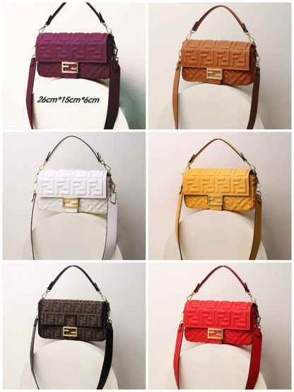 FENDI 
NEW CAME GOOD QUALITY 
WITH BOX 
🎁🎁🎁

105 dhs❣️
SIZE: 26cm

Zain39
♥️♥️♥️