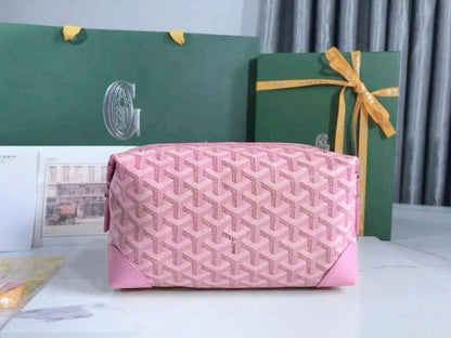 GOYARD 

HIGH QUALITY

 WITH BOX 🎁

90 dhs✅

Zain39
♥️♥️♥️