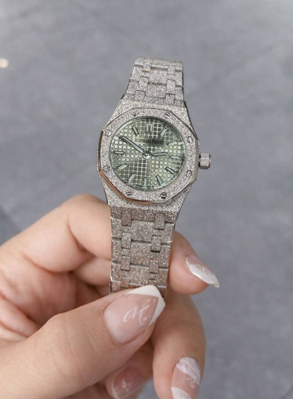 Ap watch for ladies good quality
 340 dhs🇦🇪
 (size 23mm )

Zain59
♥️♥️♥️