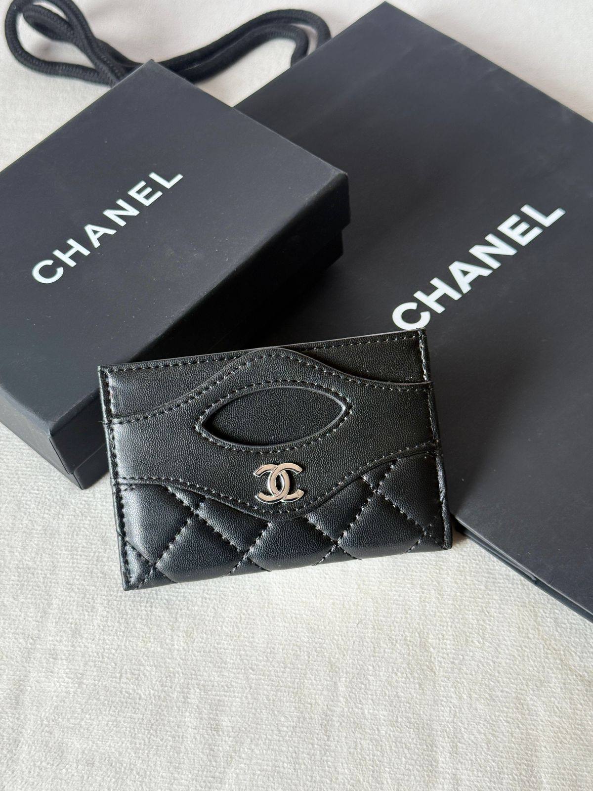 Chanel

Super master

190 dhs🇦🇪🇦🇪

Zain275
♥️♥️♥️