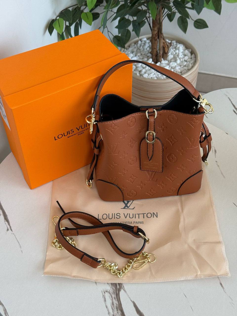 Mixed bags

Best quality

Whith box’s

110 DHS🇦🇪🇦🇪

size 21cm

Zain158
♥️♥️♥️