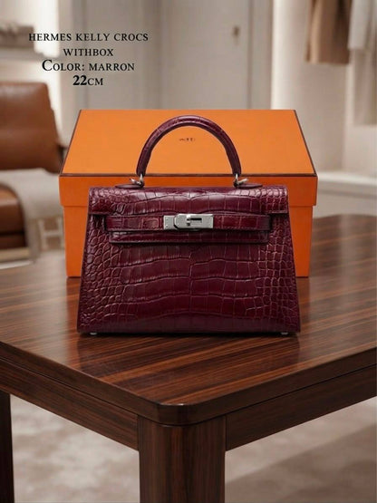 Hermes ᴋᴇʟʟʏ ᴄʀᴏᴄs 
sɪʟᴠᴇʀ ʜᴀʀᴅᴡᴀʀᴇ
ᴡɪᴛʜʙᴏx
Cʀᴏᴄᴏᴅɪʟᴇ ᴅᴇsɪɢɴ
sɪᴢᴇ:𝟐𝟐ᴄᴍ
100 dhs✅

Zain56
♥️♥️♥️