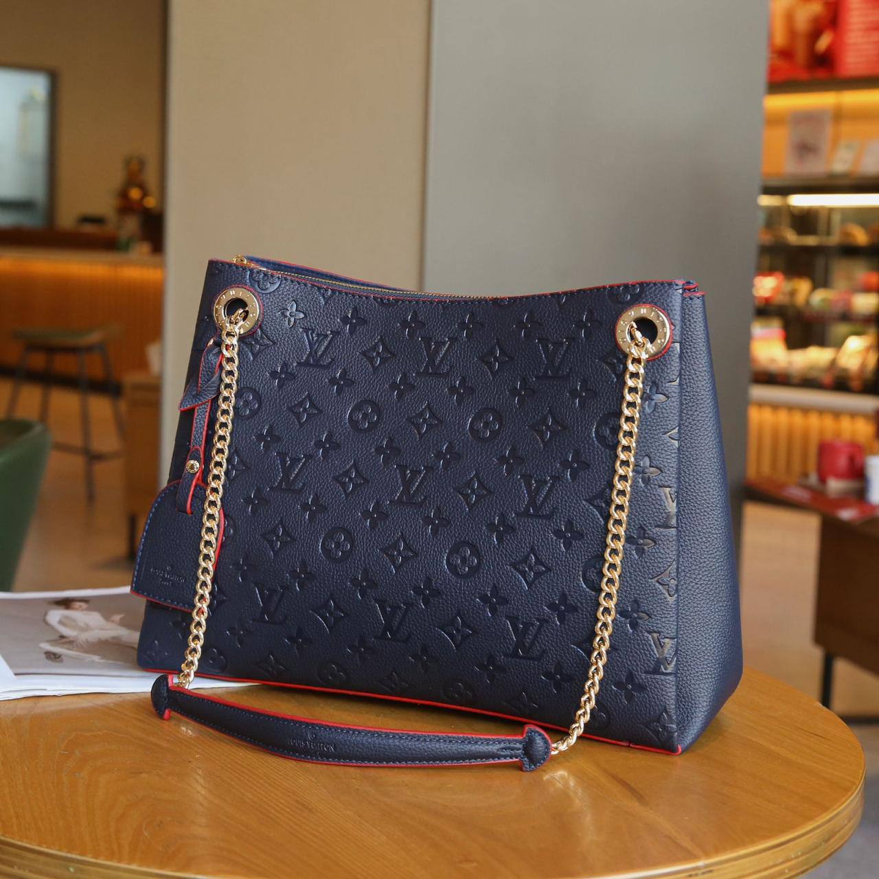 LV
110 dhs🪙💕

Zain143
♥️♥️♥️