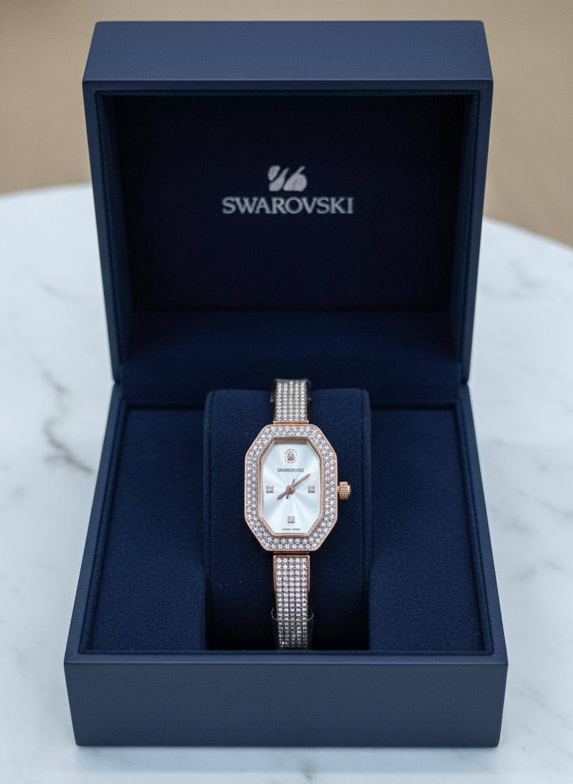 SWAROVSKI 🆕 LADIES 
GOOD QUALITY 💯
60 dhs🪙🖤

Zain133
♥️♥️♥️