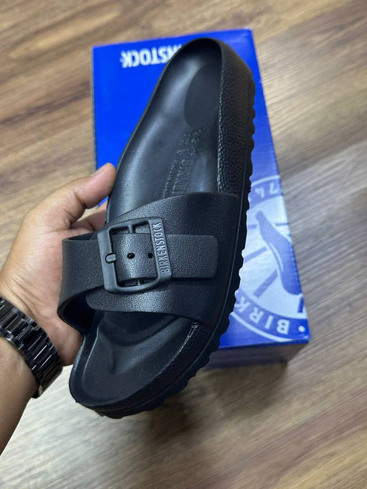 Birkenstock
Size 36 TO 41
95 dhs✅

Zain183
♥️♥️♥️