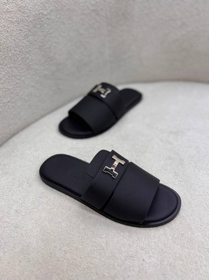 Hermes
110 dhs✅
Size 40-46

Zain55
♥️♥️♥️