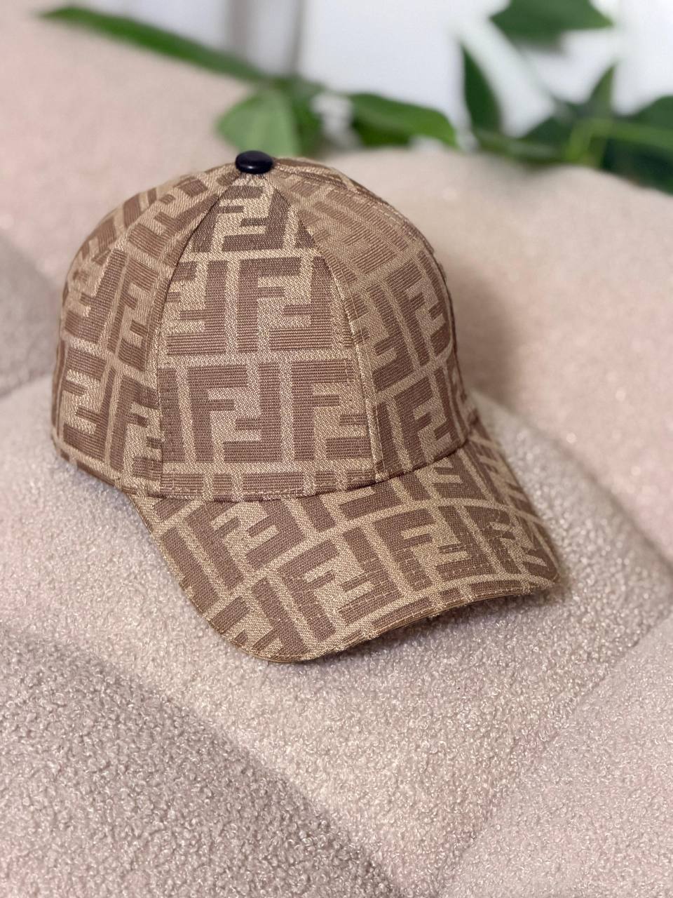 FENDI CAP
💙*VVIP QUALITY*💙
180 dhs🇦🇪

Zain281
♥️♥️♥️