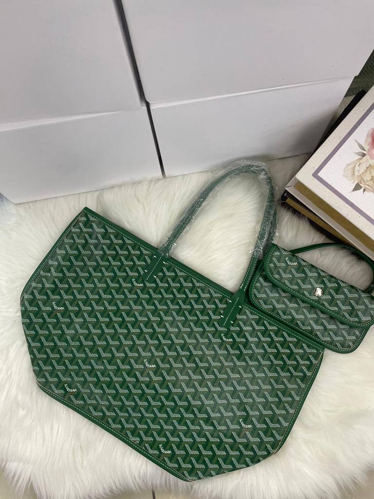 Goyard
⚡34cm
85 dhs✅

Zain118
♥️♥️♥️