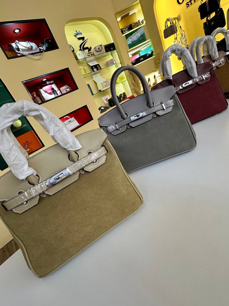 Hermes


120 dhs

Zain72


♥️♥️♥️

Zc