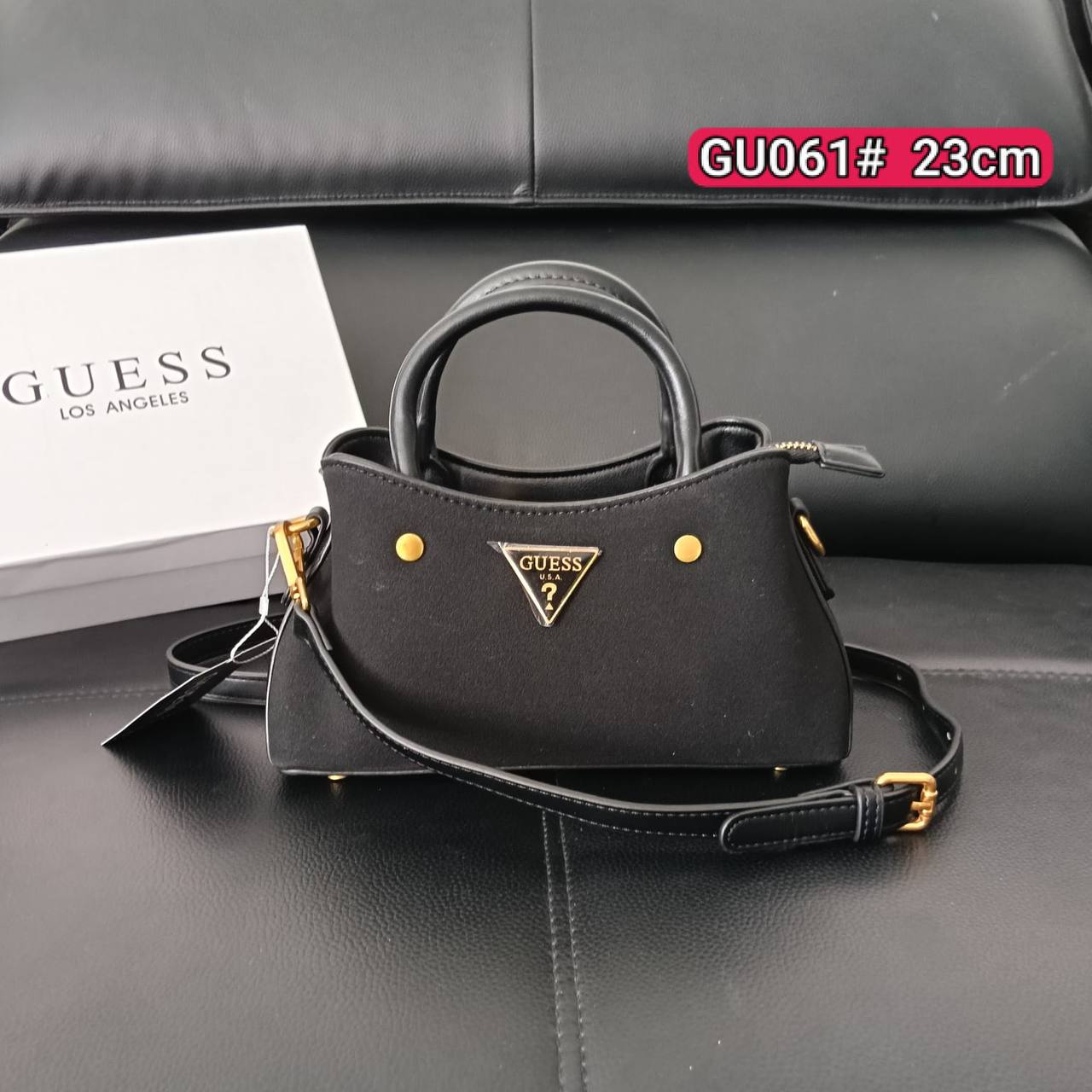 Guess

with box
100 dhs🇦🇪🇦🇪🇦🇪

size 23cm
Zain26
♥️♥️♥️