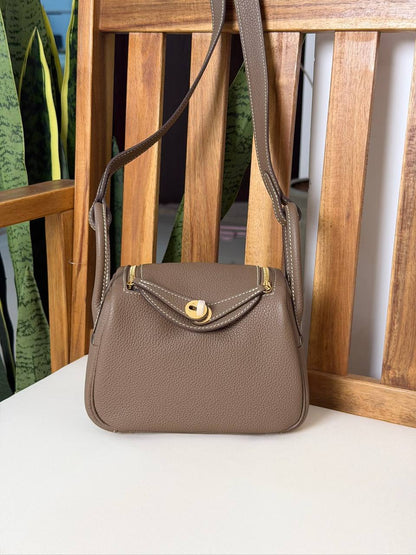 HERMES 
Super Master Quality ⚡️
Original Packing 🎁
Size mini📏
For Price 👇 WhatsApp✅
0568585901 
0507557372
0552275751 Owner Zain 👌

Zain321
♥️♥️♥️