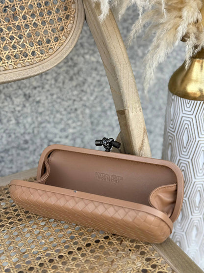 BOTTEGA VENETA
24cm
330 dhs🌺
Super Master Quality✨✨✨
With box🎁

Zain167
♥️♥️♥️