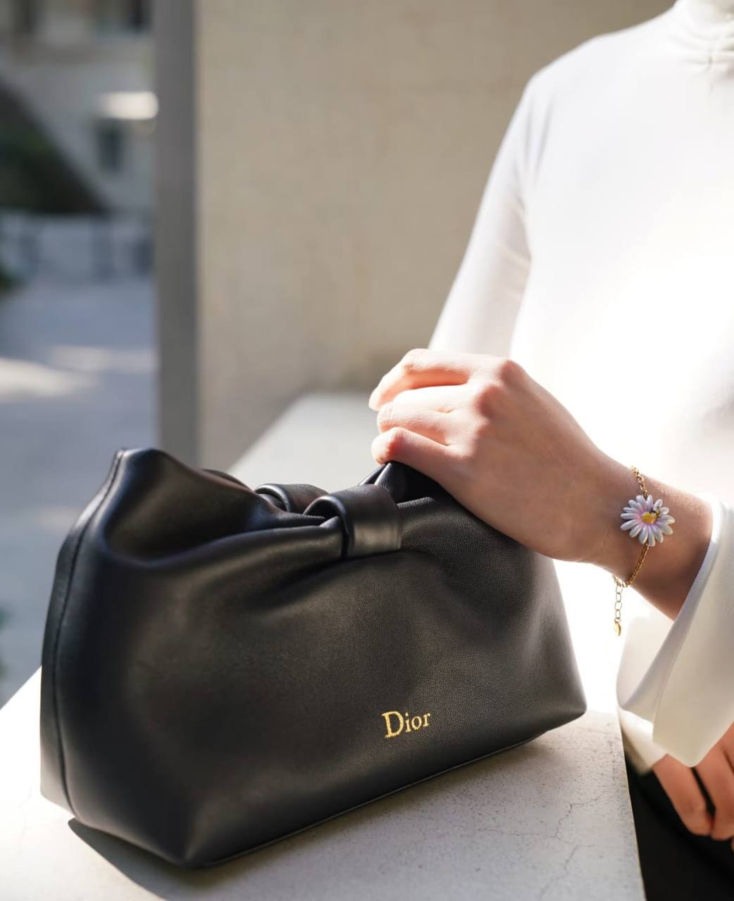 Dior
100 dhs✅
Best  quality
Size:28cm
with box

Zain74
♥️♥️♥️