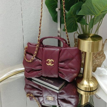 Chanel
95 dhs🇦🇪🇦🇪 
high quality With box

Zain26
♥️♥️♥️