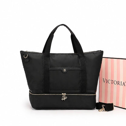 Victoria's Secret 

travelling bag 
new came 
big size
 good quality 
105 dhs🇦🇪🇦🇪

Zain295
♥️♥️♥️