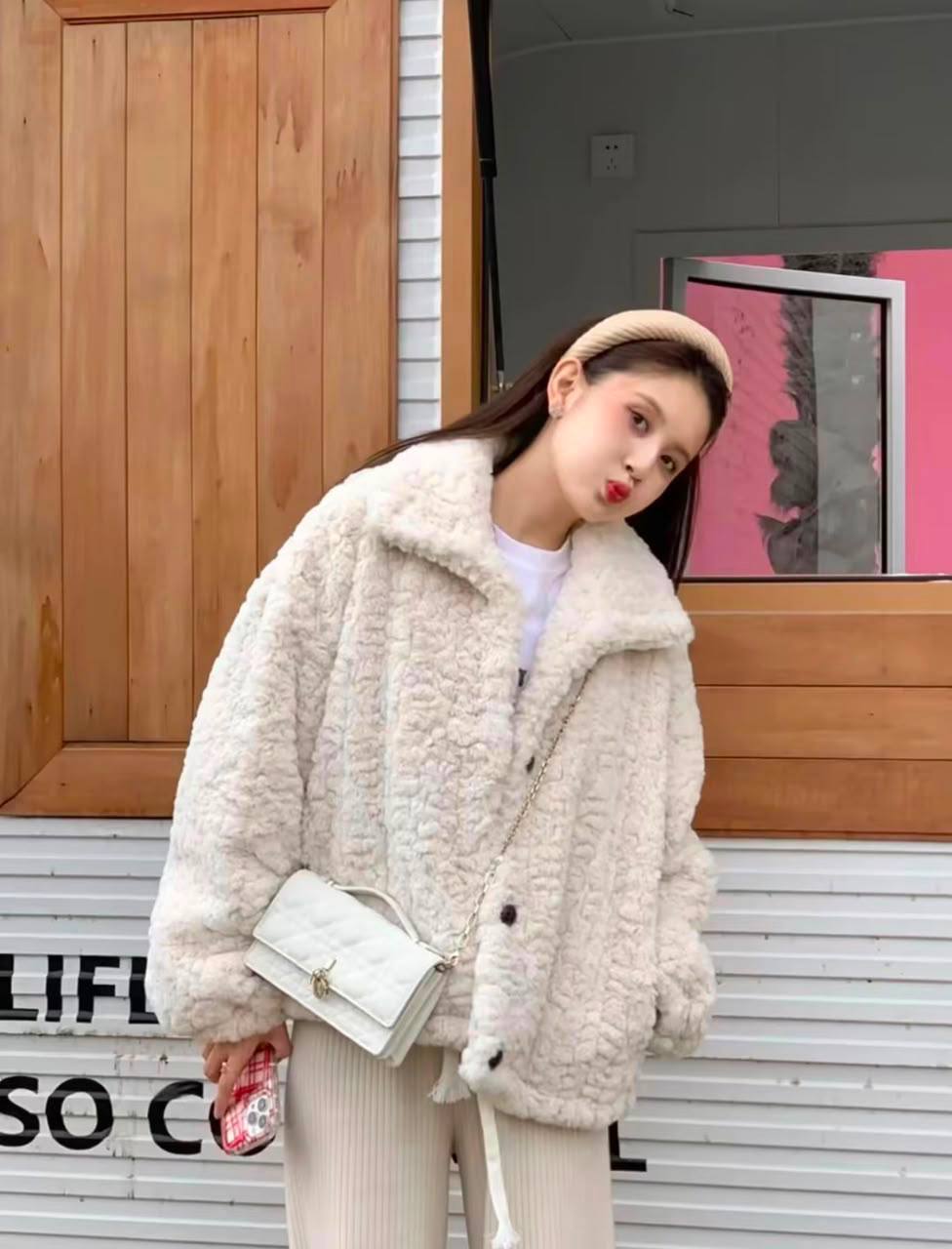 Dior
105 dhs🇦🇪🇦🇪
good-quality with box

Zain35
♥️♥️♥️