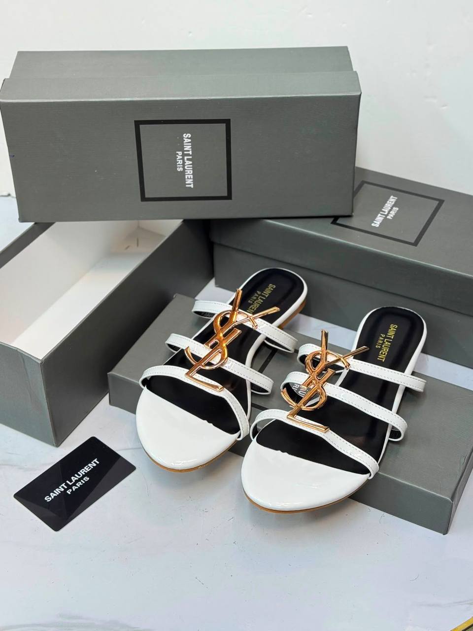 YSL
💯high quality
Size 36-37-38-39-40-41

105 dhs💛

Zain21
♥️♥️♥️