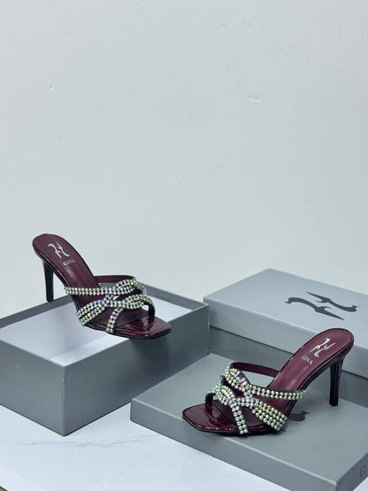 Gina
  (𝟗𝐂𝐌)
💯high quality
Size 36-37-38-39-40-41
115 dhs✅

Zain86
♥️♥️♥️