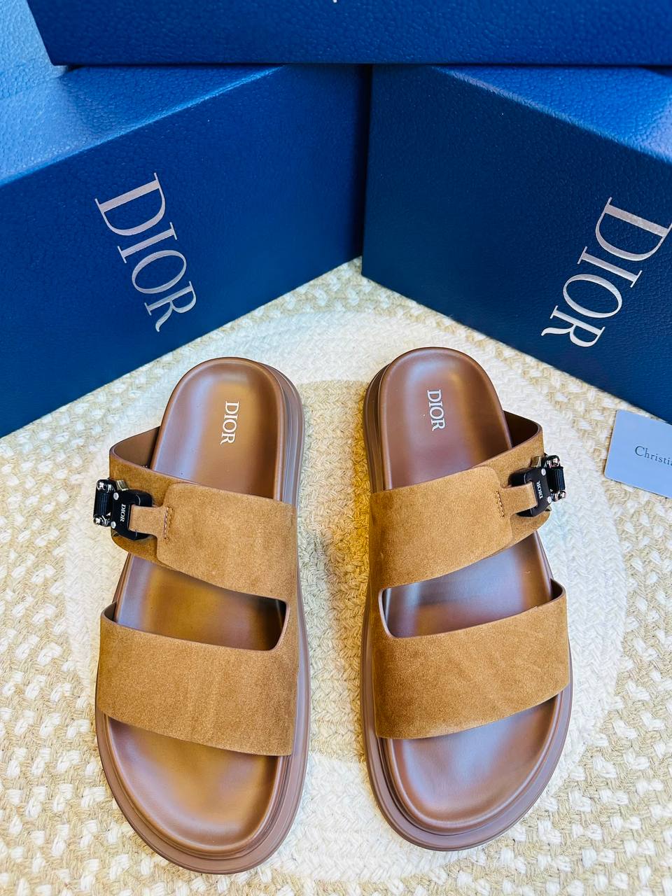 New
Size 40-46 
200 dhs💓

Zain132
♥️♥️♥️