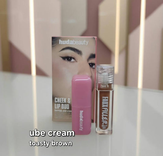 Huda beauty set

50 dhs 

Zain36
♥️♥️♥️