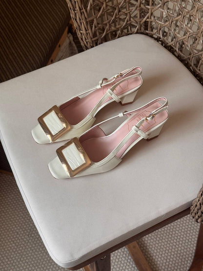 Roger Vivier
✨ New Collection
👠 36–41
💎 Premium Quality
🔥 Super Master
450 dhs💓

Zain198
♥️♥️♥️