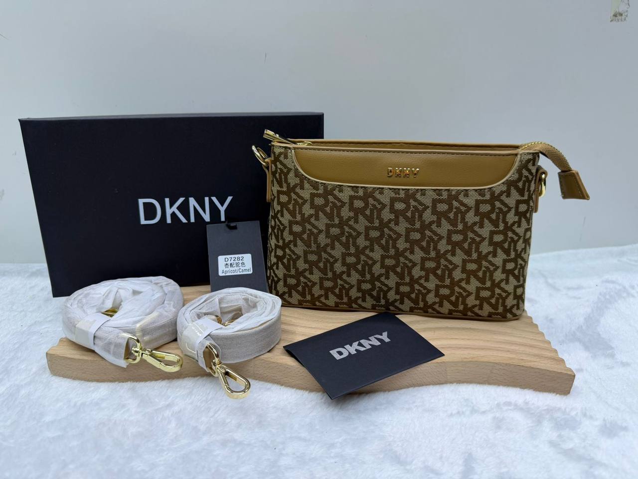 DKNY
95 dhs🪙🌨️

Zain114
♥️♥️♥️