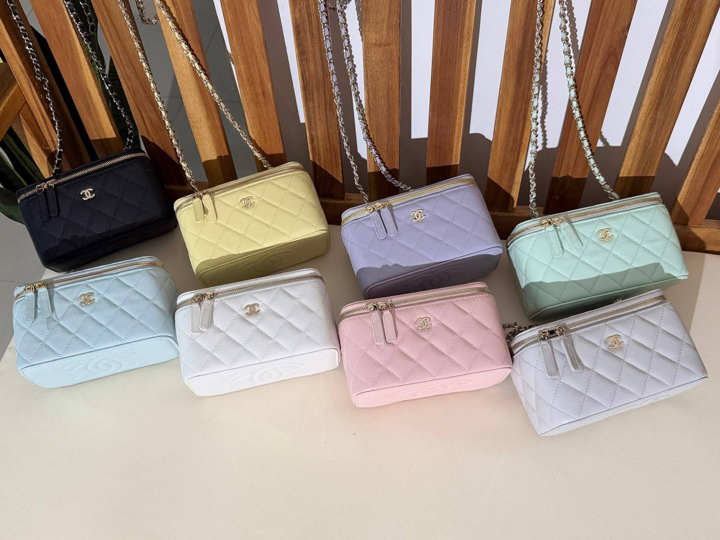 CHANEL 
Super Master Quality ⚡️
Original Packing 🎁
Size 17Cm📏
For Price 👇 WhatsApp✅
0568585901 
0507557372
0552275751 Owner Zain 👌

Zain321
♥️♥️♥️