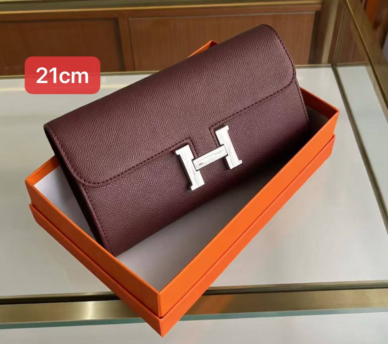 Hermes
 21cm 
with box 
95 dhs🇦🇪🇦🇪

Zain168
♥️♥️♥️