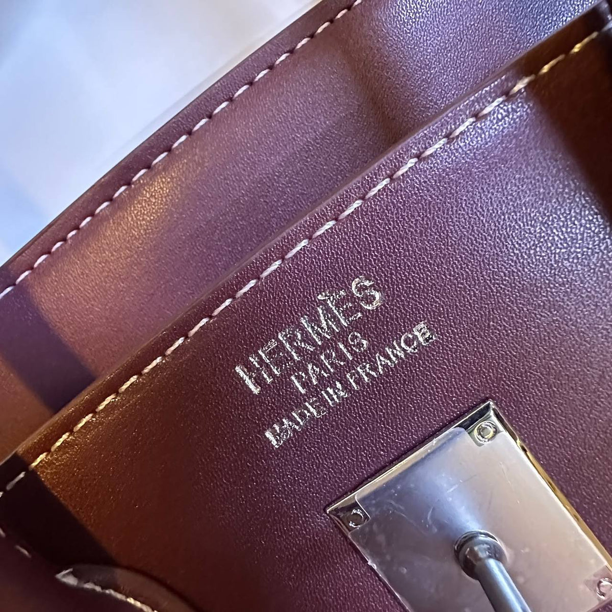 Hermes

135 dhs

Size 30 cm 

Zain295 
♥️♥️♥️