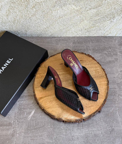 CHANEL 💫😍
SuperMaster Quality 💯
550 dhs✅
Size: 36-41 💥

Zain171
♥️♥️♥️
