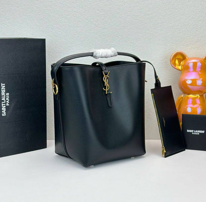 YSL Master
320 dhs🪙💚
#20cm

Zain218
♥️♥️♥️