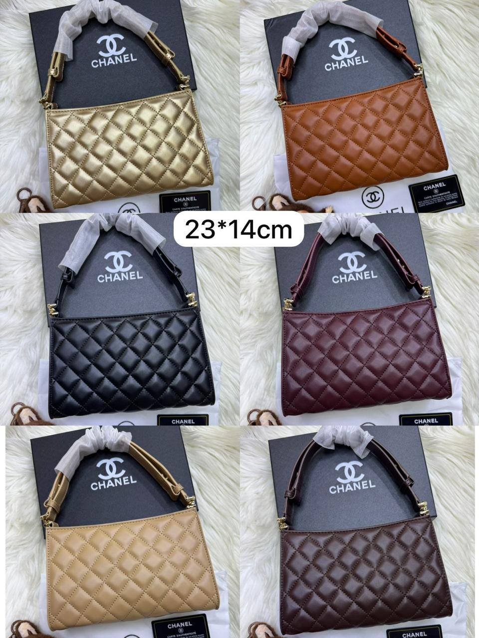 💖 Chanel 26x 
1️⃣ First quality +🎁
Size : 23 * 14 cm

85 dhs✅

with box
🎁🎁🎁

Zain115
♥️♥️♥️