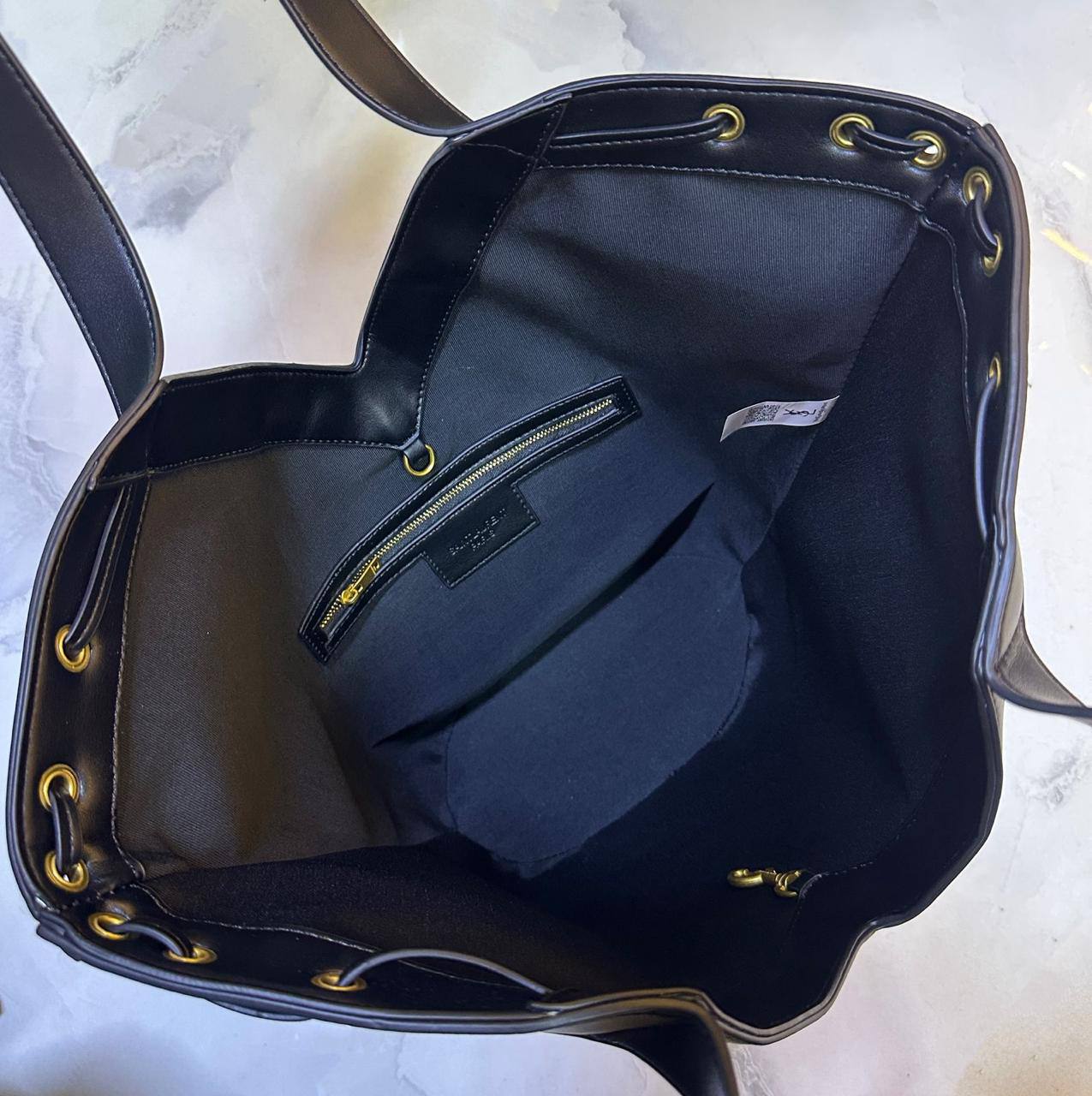 YSL 
HIGH QUALITY 
100 dhs🇦🇪🇦🇪

Zain295
♥️♥️♥️