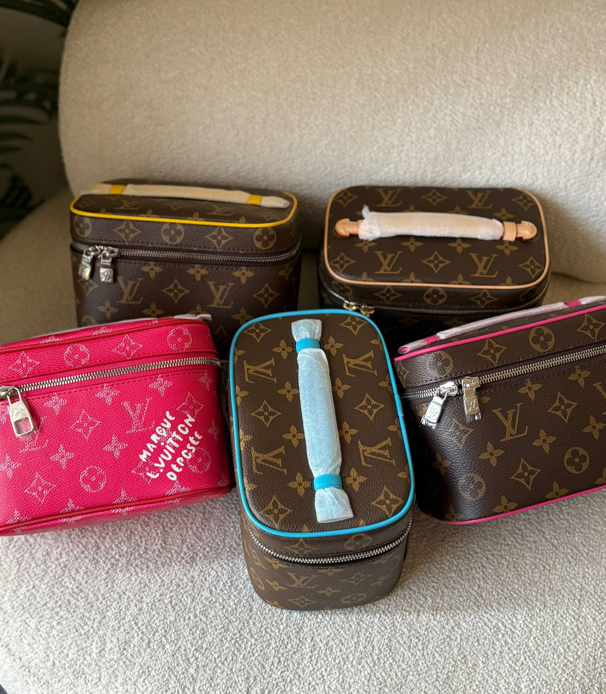 LV

For Price 👇 WhatsApp✅
0568585901 
0507557372
0552275751 Owner Zain 👌

Zain246
♥️♥️♥️