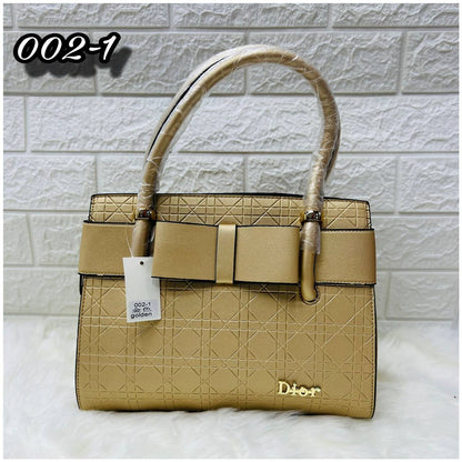 Dior with Wallet 
110 dhs🪙🌨️

Zain232
♥️♥️♥️