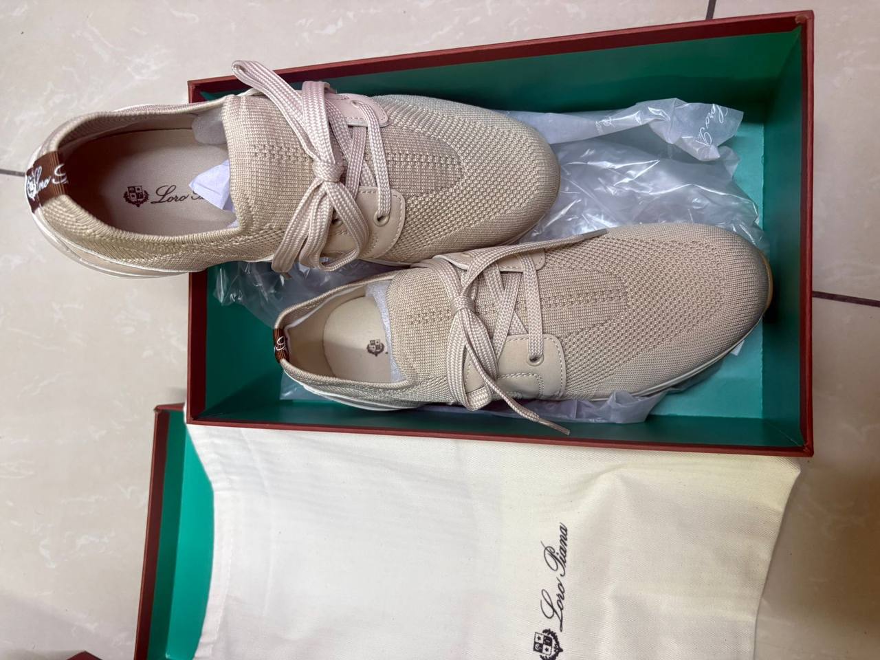 Loro Piana
Size 36-41
170 dhs🪙🌨️

Zain145
♥️♥️♥️