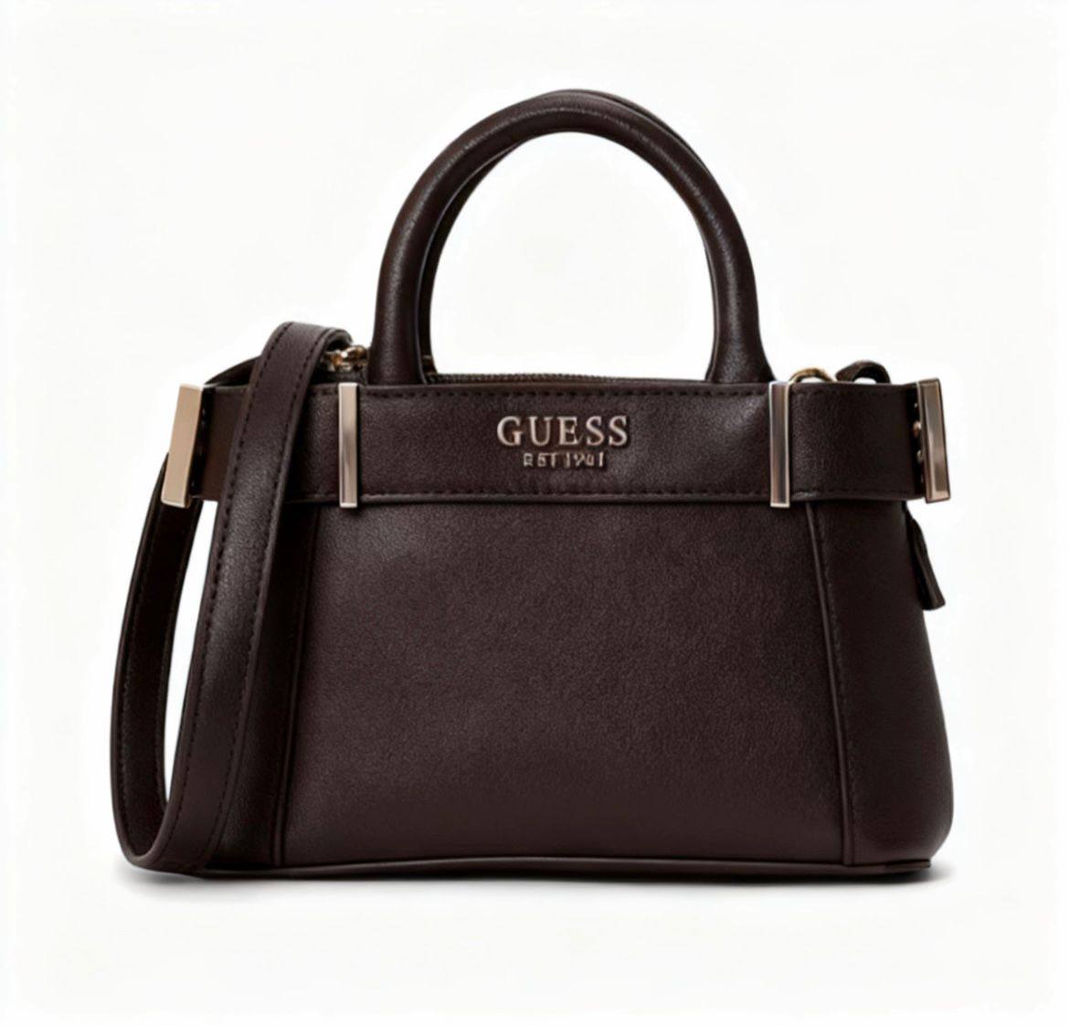 Guess
105 dhs🇦🇪🇦🇪
High-quality with box

Zain35
♥️♥️♥️