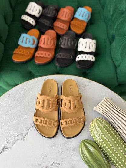 Hermes

Vip quality

Size 36 to 42

430 dhs🇦🇪🇦🇪
Zain113
♥️♥️♥️