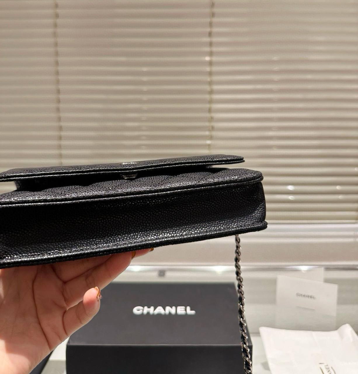 CHANEL 
COPY ONE 

WITH BOX 
🎁🎁🎁

190 dhs✅
leather 

Zain39
♥️♥️♥️